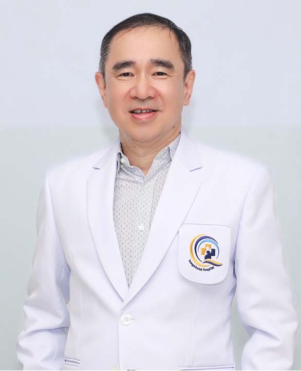 นายแพทย์วุฒิชัย ดิลกธราดล ผู้อำนวยการโรงพยาบาลสุไหงโก-ลก